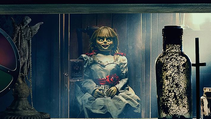 FIlmposter för Annabelle Comes Home