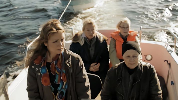 Bild på filmaffisch för Fjällbackamorden: Havet ger, havet tar